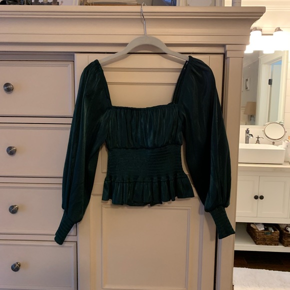 Lovers + friends Peplum puff sleeve top - Picture 4 of 5